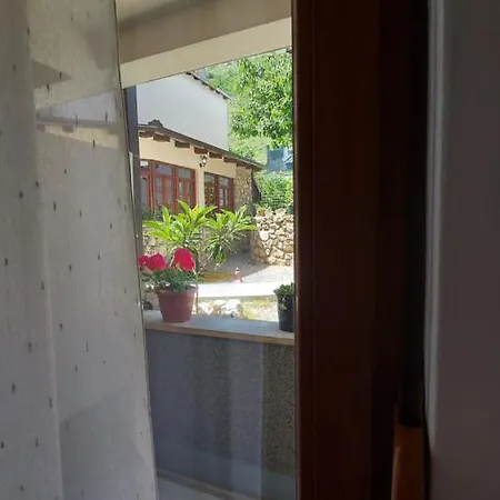 Kapetanovina * Mostar