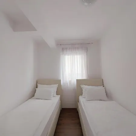 Kapetanovina * Mostar