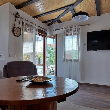 Apartament Kapetanovina *