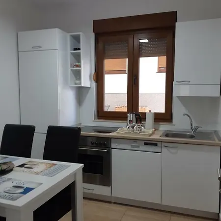 Apartamento Kapetanovina